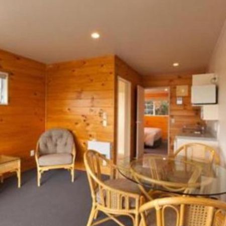 Pauanui Pines Motor Lodge Δωμάτιο φωτογραφία