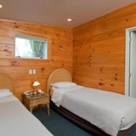 Pauanui Pines Motor Lodge Δωμάτιο φωτογραφία