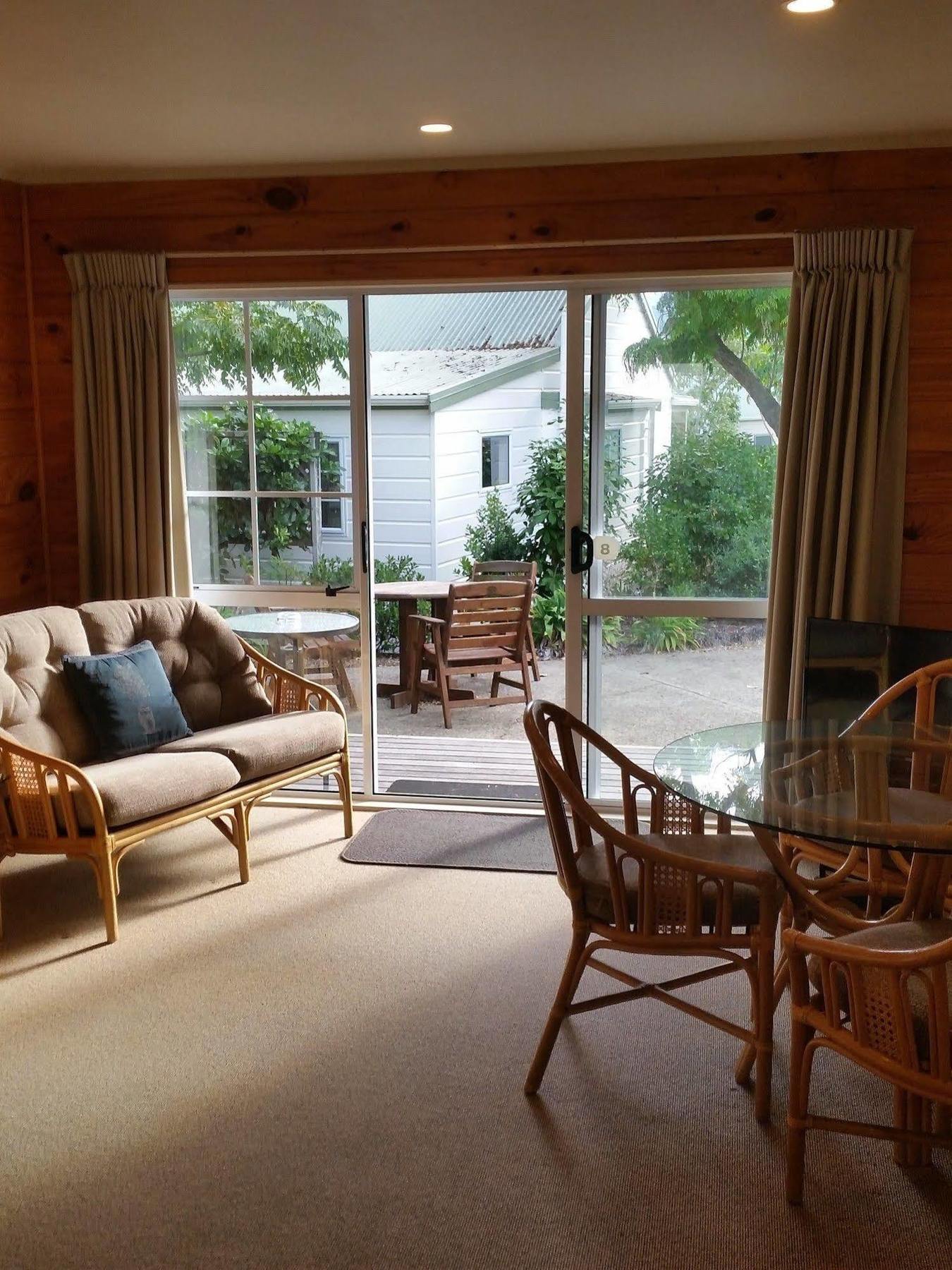 Pauanui Pines Motor Lodge Εξωτερικό φωτογραφία