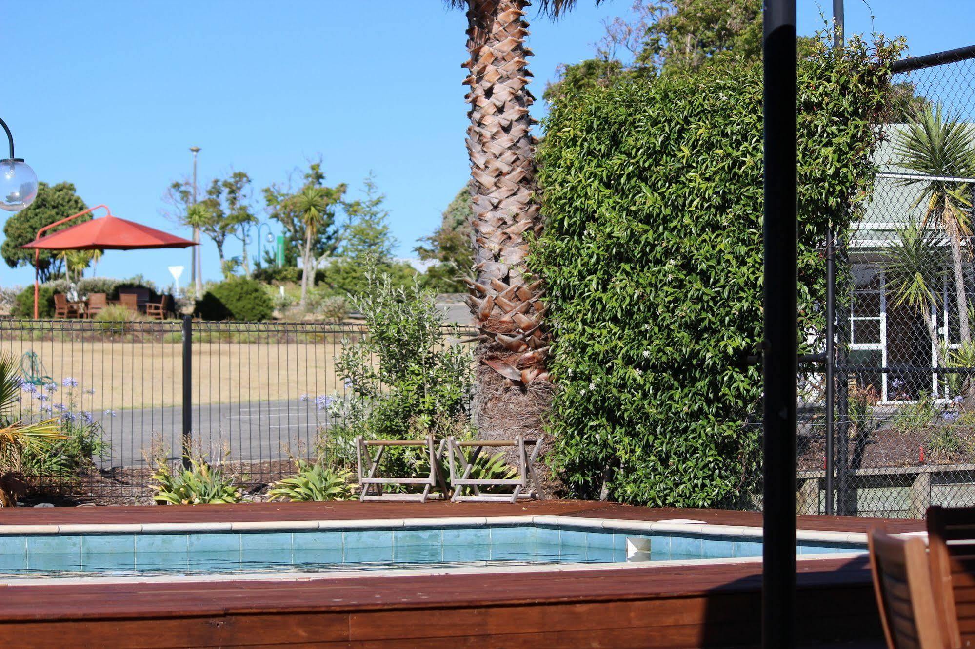Pauanui Pines Motor Lodge Εξωτερικό φωτογραφία